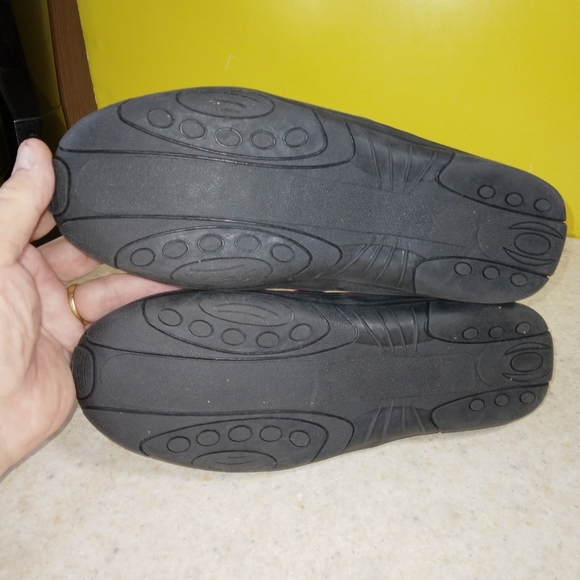Comfort Well Slip Away Women's Fleece Lined Walking Shoe/ Loafer/ Flats size 8W - Picture 8 of 8